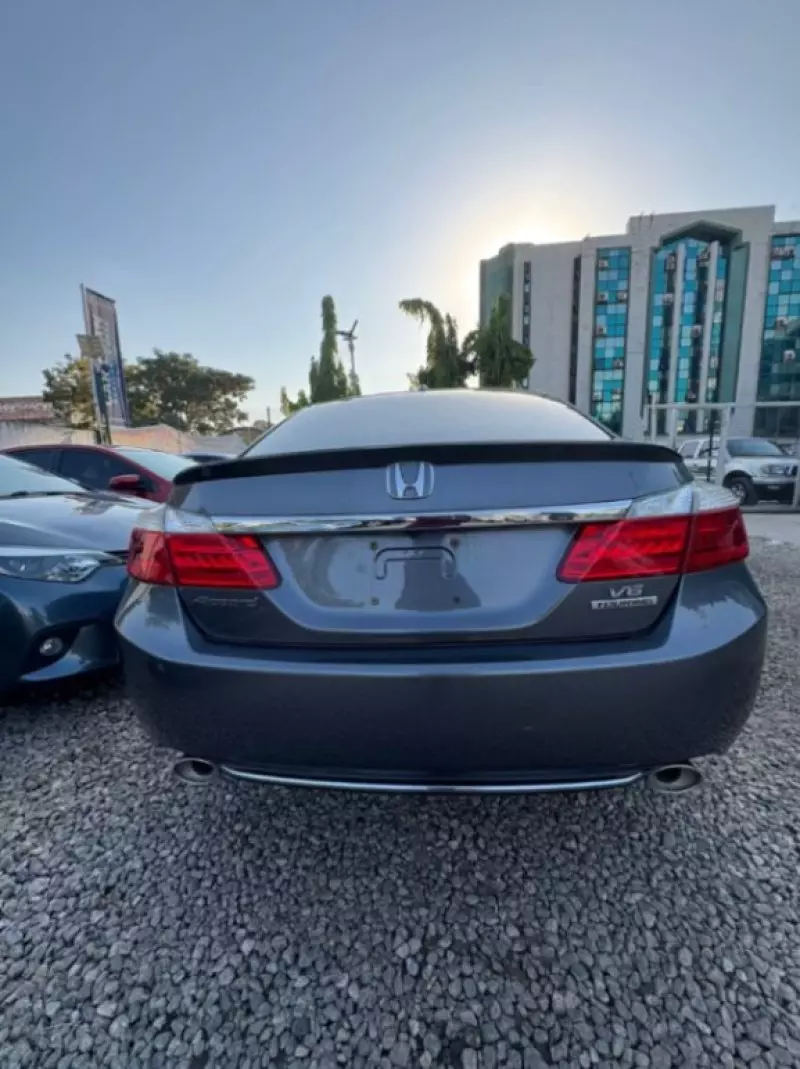 Honda Accord   - 2013