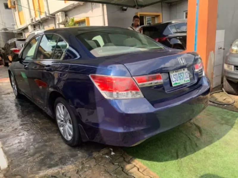 Honda Accord - 2009