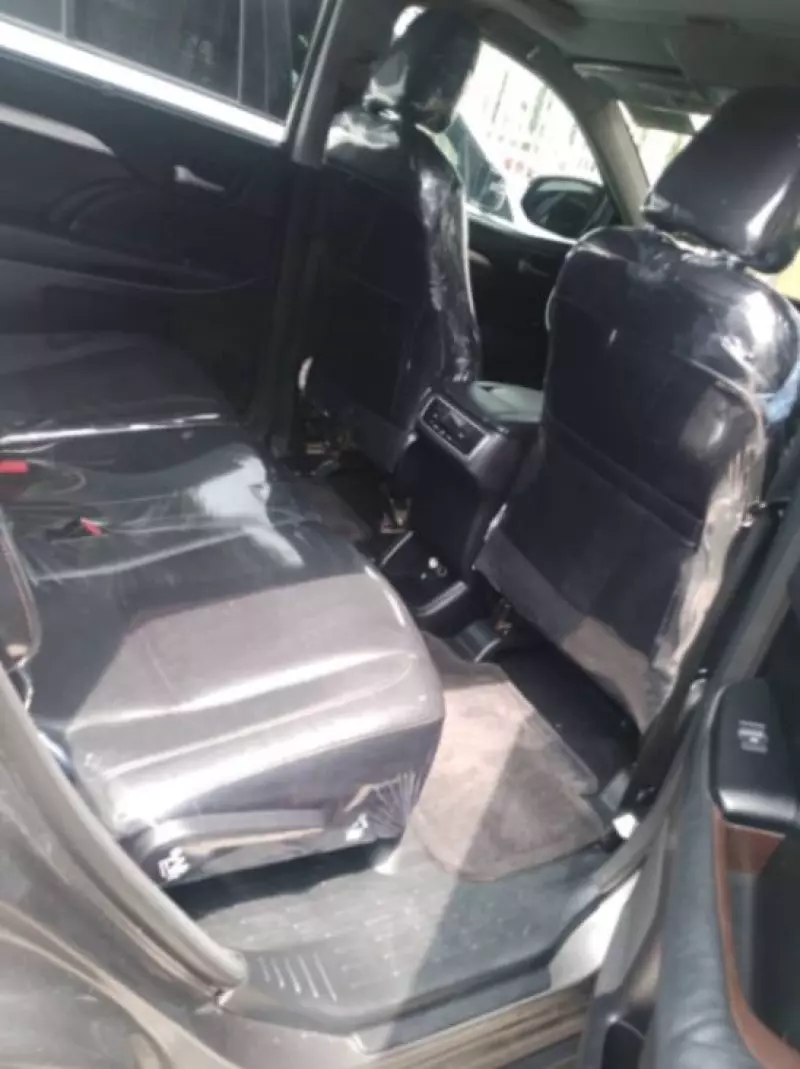 Toyota Highlander   - 2014
