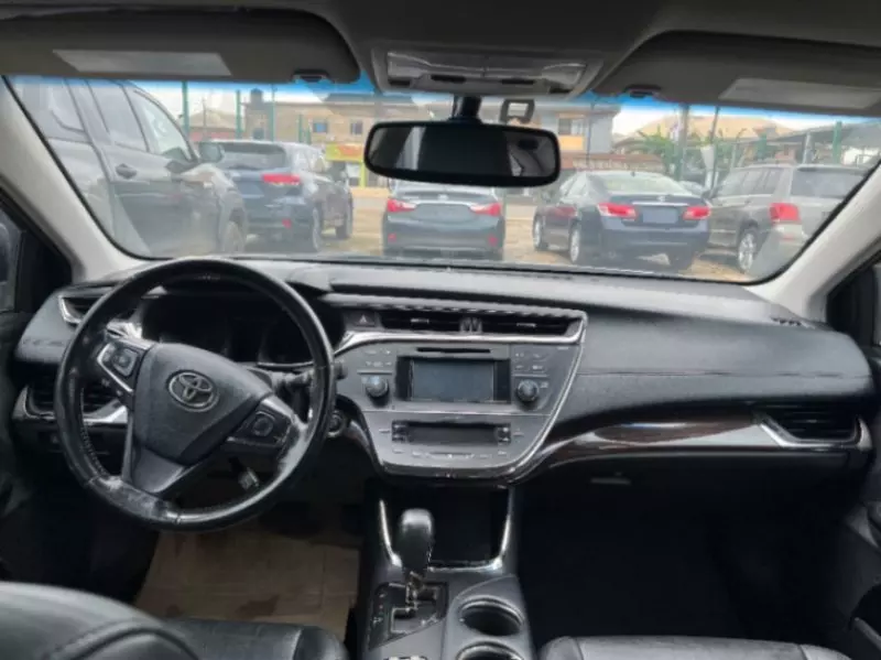 TOYOTA Avalon   - 2013