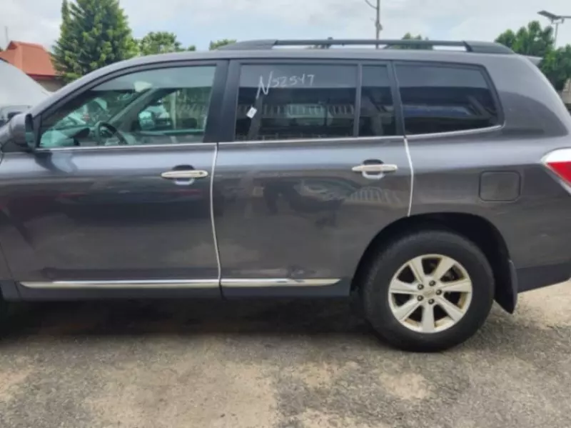 TOYOTA Highlander   - 2013
