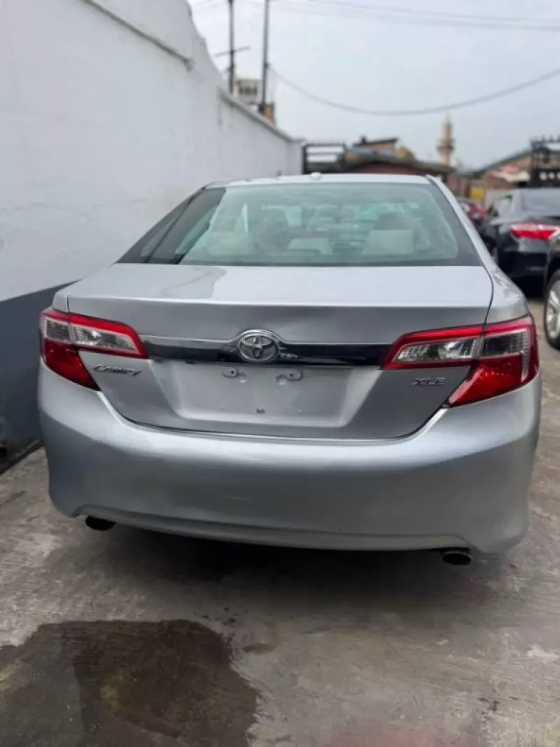 TOYOTA Camry   - 2014