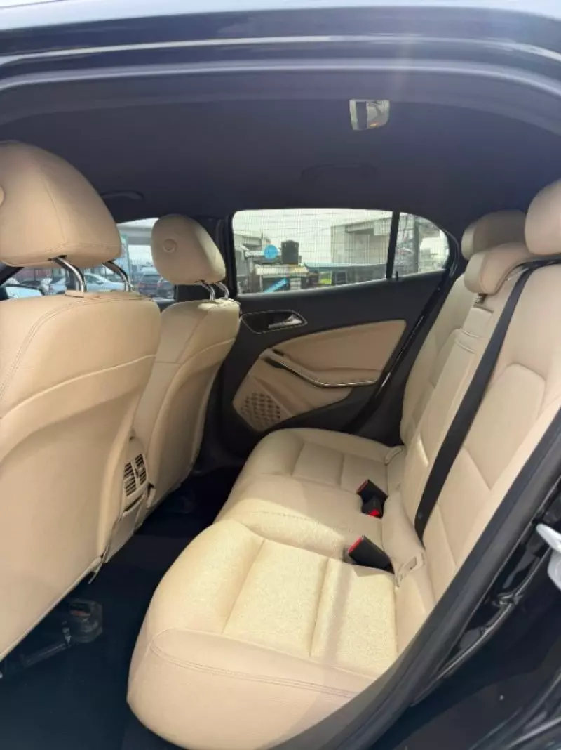 Mercedes-Benz GLA 250   - 2017