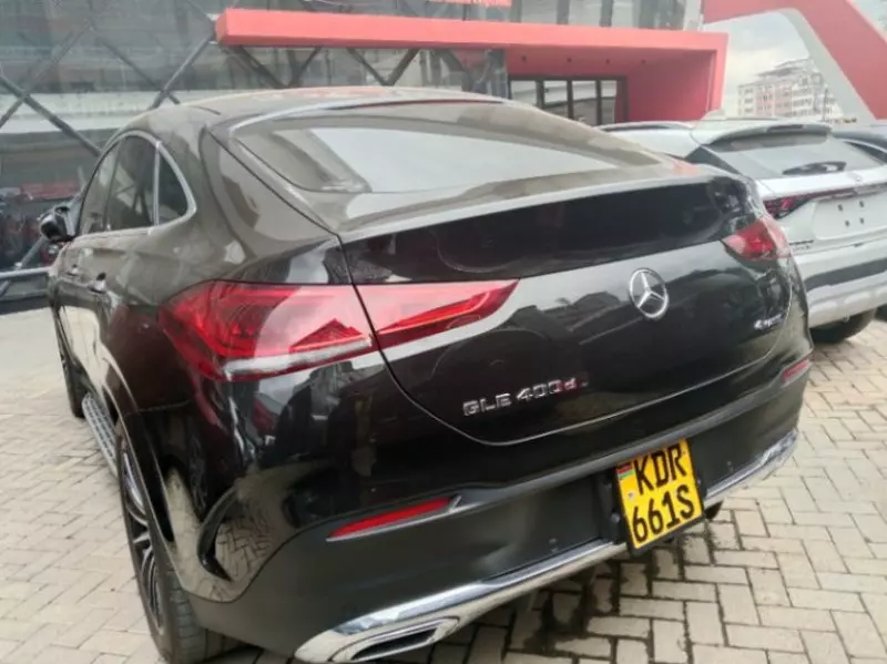 Mercedes-Benz GLE 400   - 2021