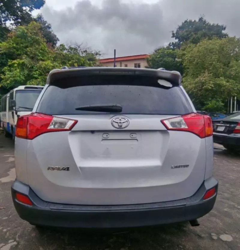 Toyota RAV4   - 2014