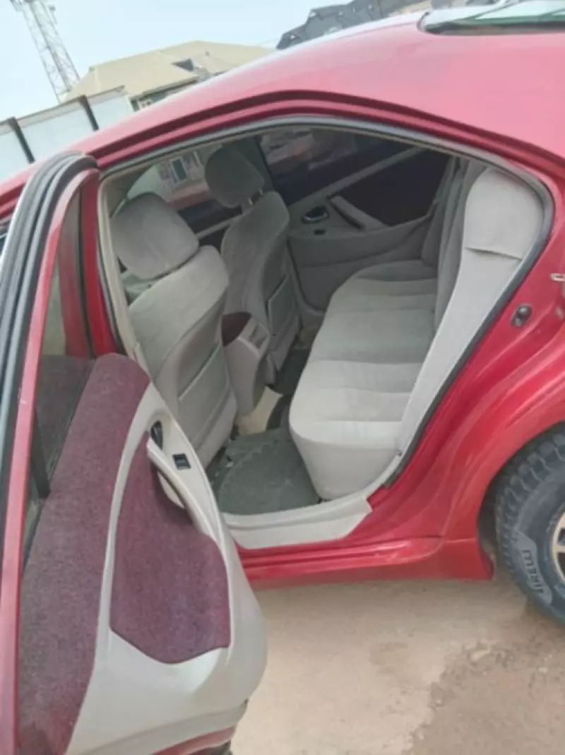 Toyota Camry   - 2008