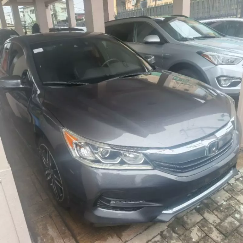 Honda Accord   - 2016
