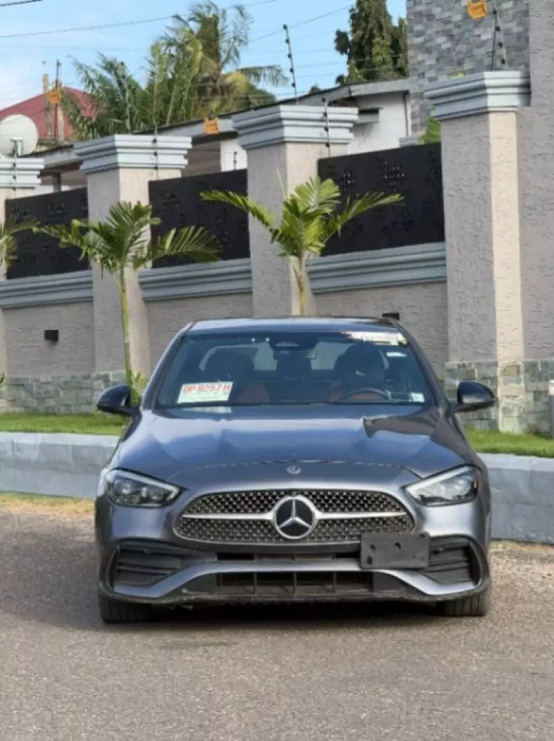 Mercedes-Benz C 300   - 2024