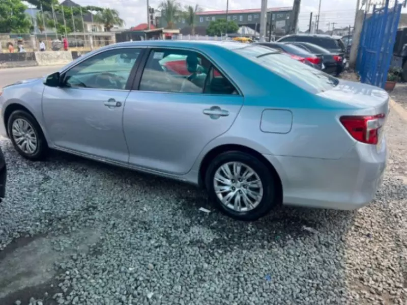 Toyota Camry   - 2007