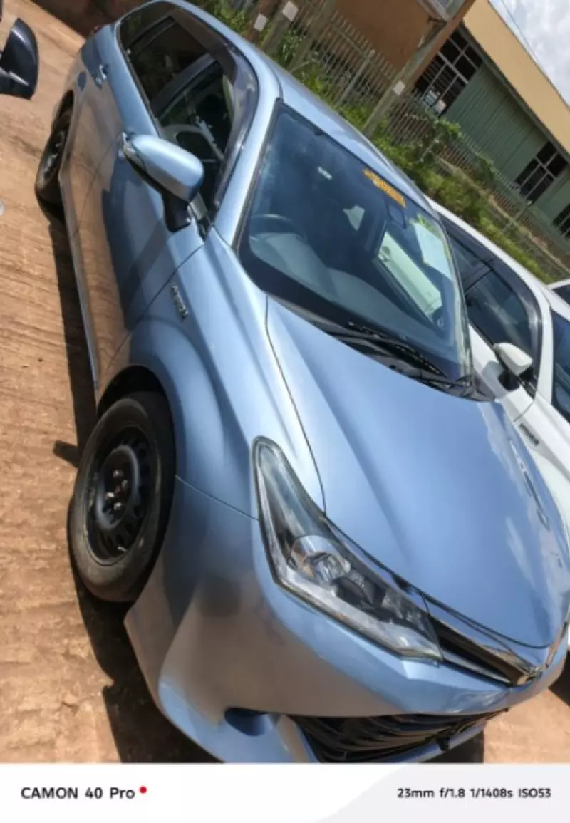 Toyota Fielder hybrid    - 2016