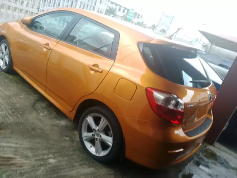 Toyota Matrix   - 2010