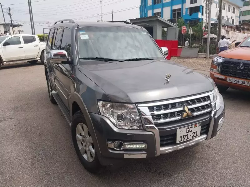 Mitsubishi Pajero - 2020