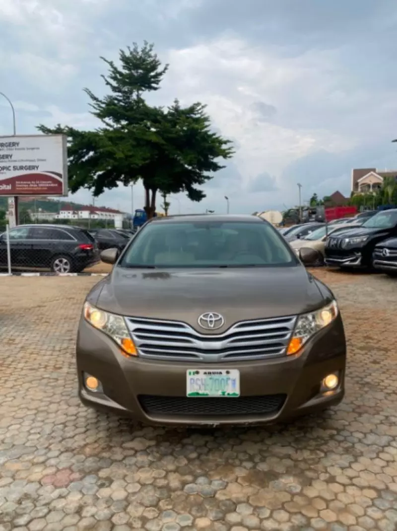 TOYOTA Venza   - 2010