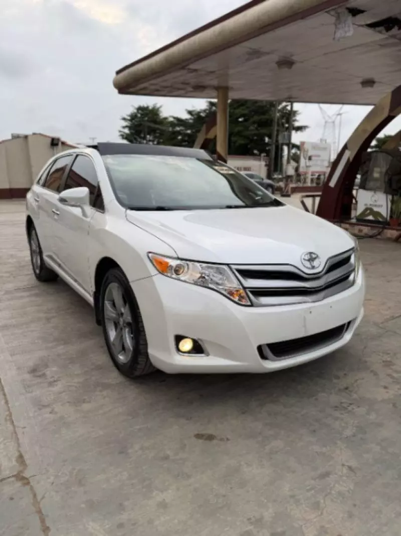 TOYOTA Venza   - 2013