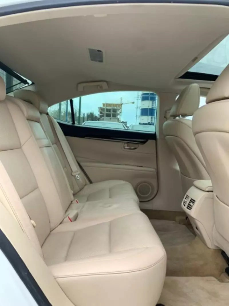 Lexus ES 350   - 2013