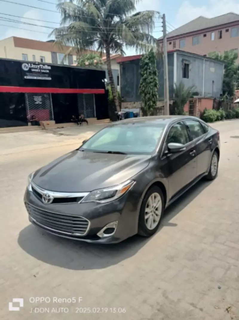 Lexus ES 350   - 2012