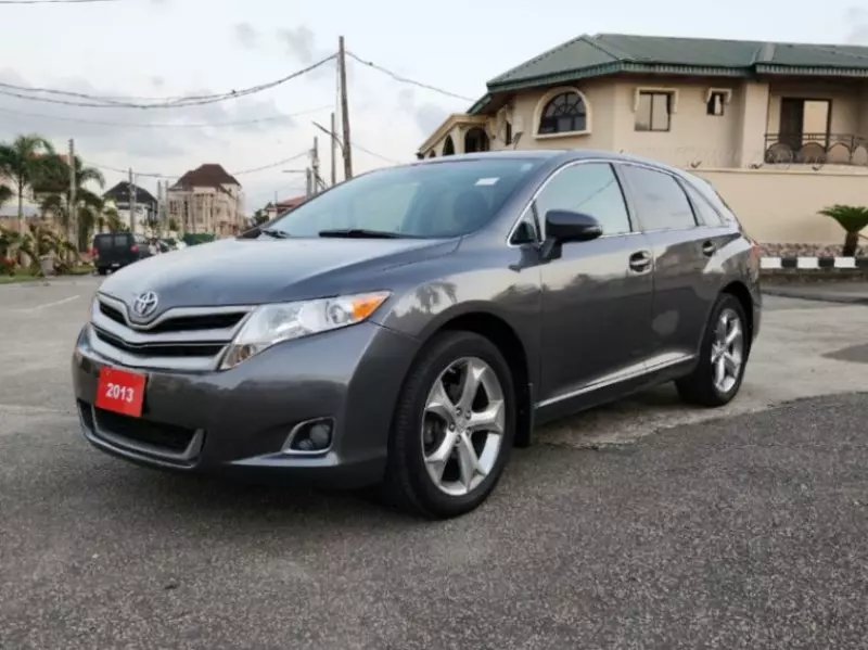 Toyota Venza   - 2013