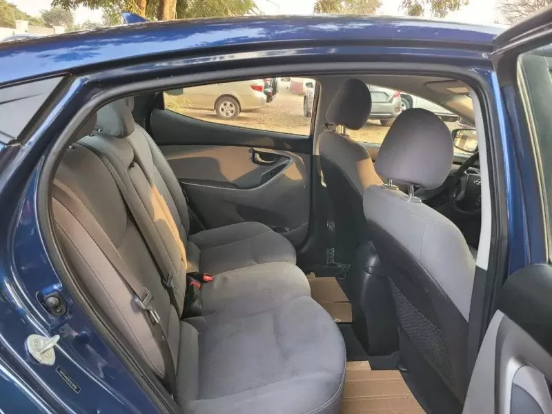 Hyundai Elantra   - 2014
