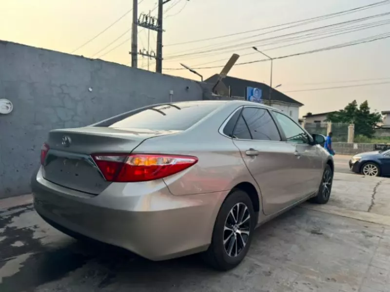 TOYOTA Camry   - 2017