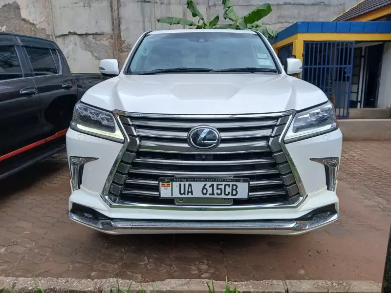 Lexus LX 570   - 2016