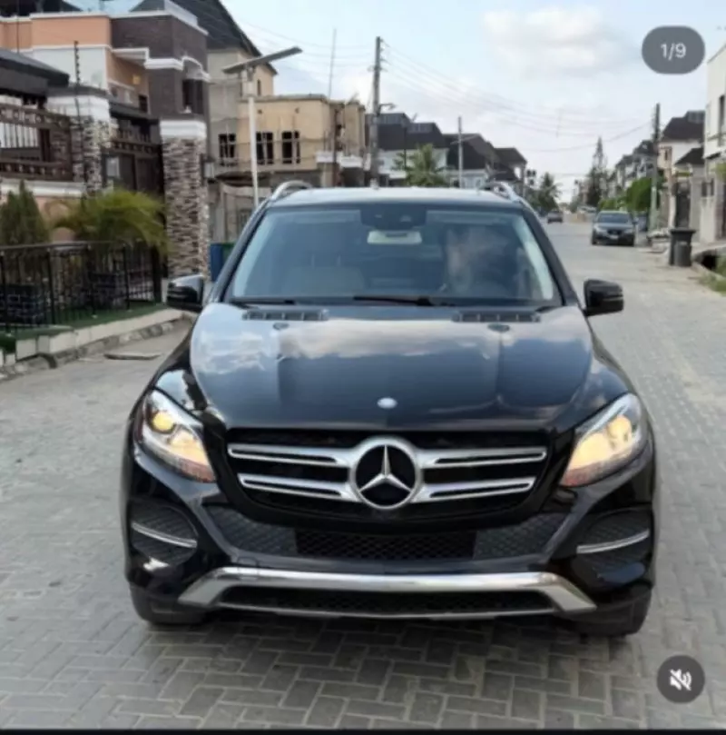 Mercedes-Benz GLE-Class   - 2016