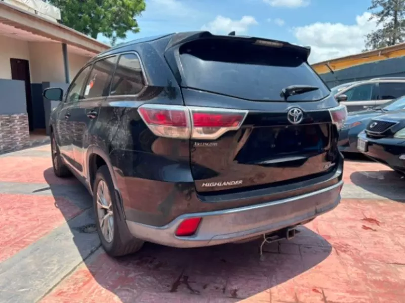 TOYOTA Highlander   - 2014