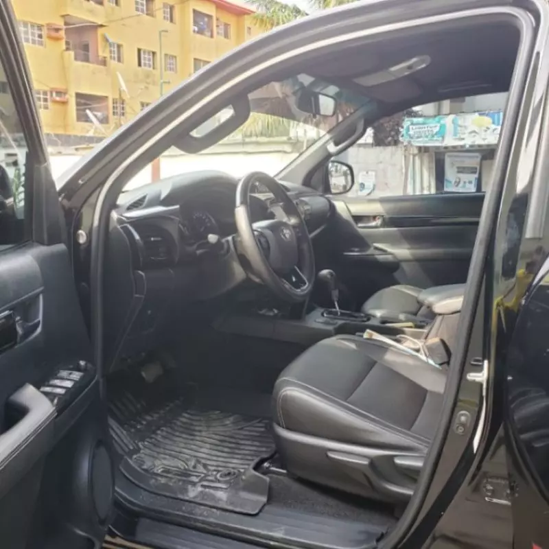 Toyota Hilux - 2024