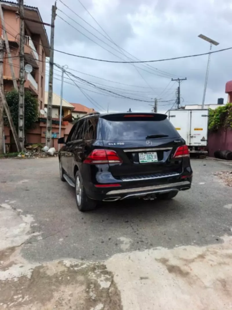 Mercedes-Benz GLE 350   - 2016