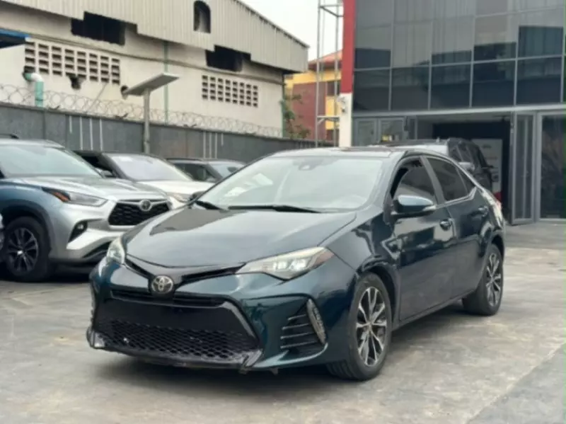TOYOTA corolla   - 2017