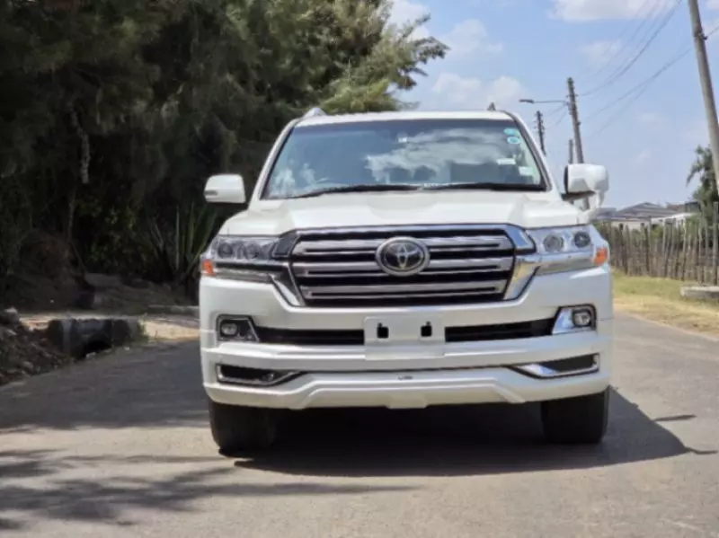 Toyota Landcruiser   - 2020