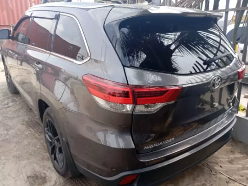 Toyota Highlander - 2015