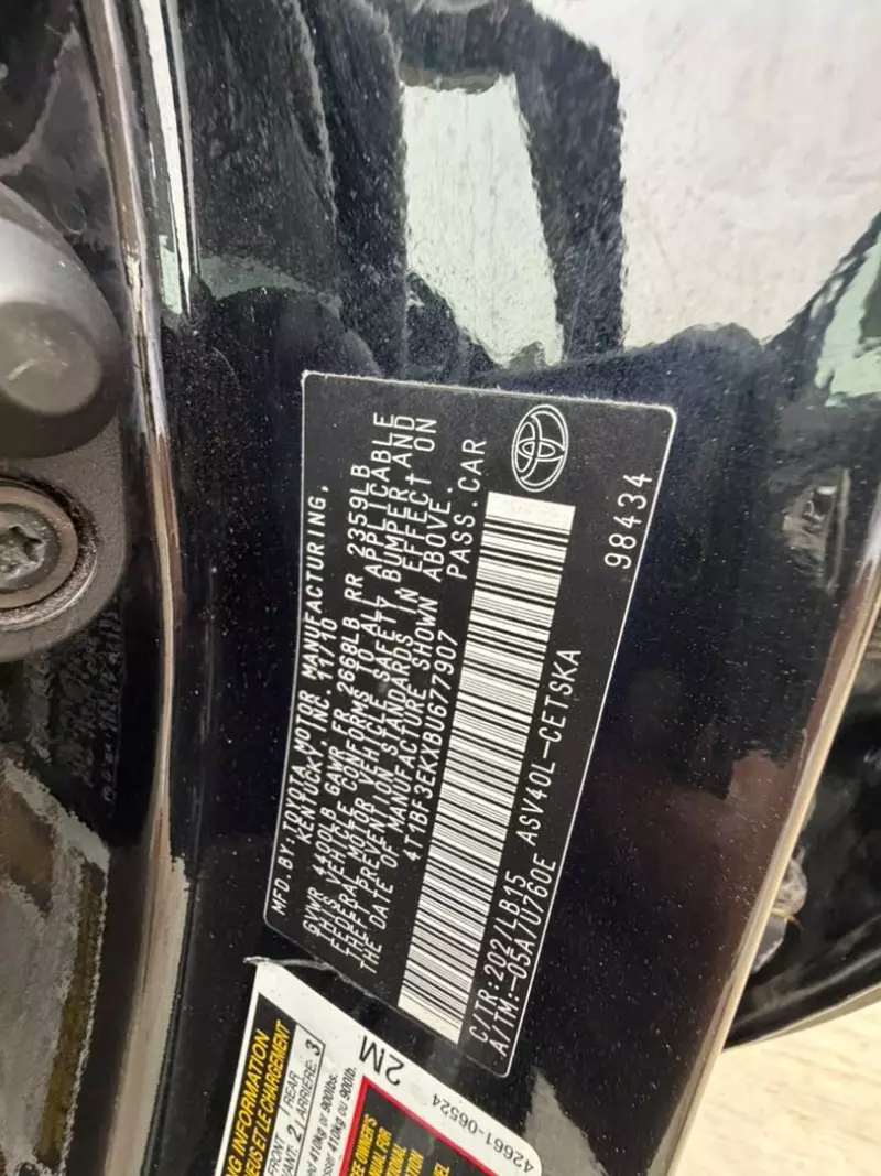 TOYOTA Camry - 2011