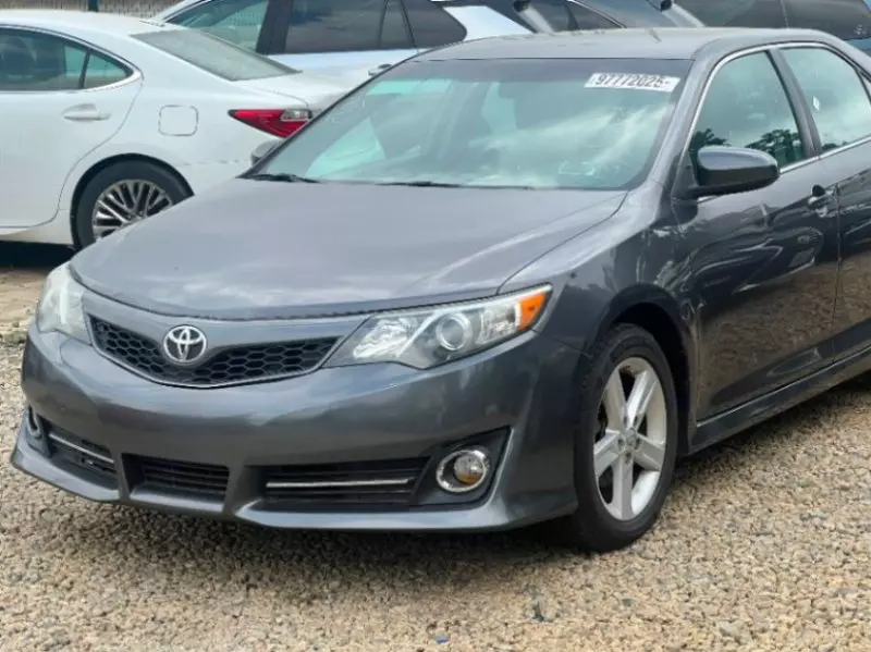 TOYOTA Camry   - 2014