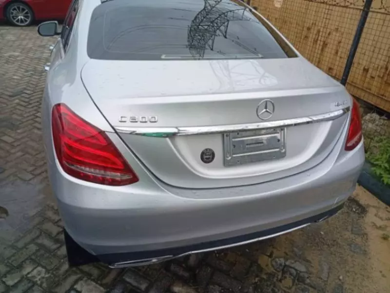 Mercedes-Benz C 300   - 2015