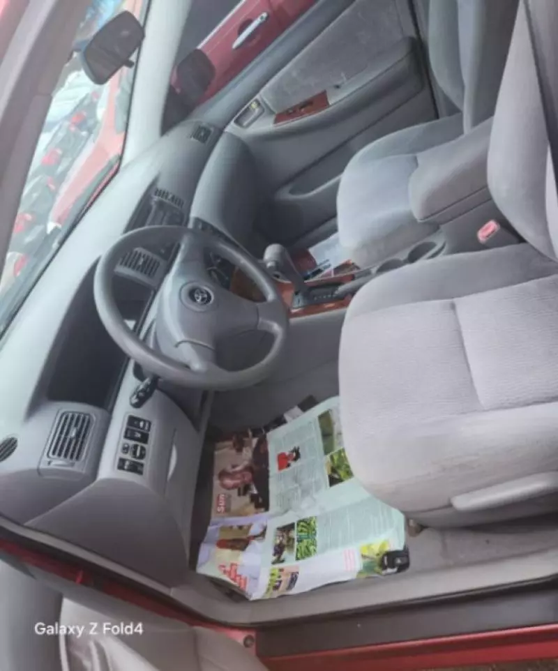 Toyota Corolla   - 2007