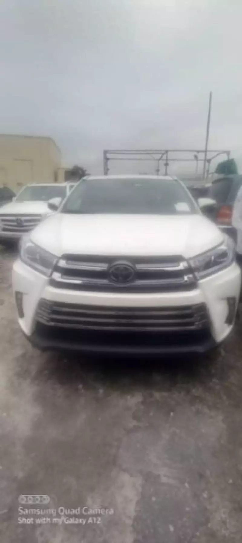 Toyota Highlander   - 2018