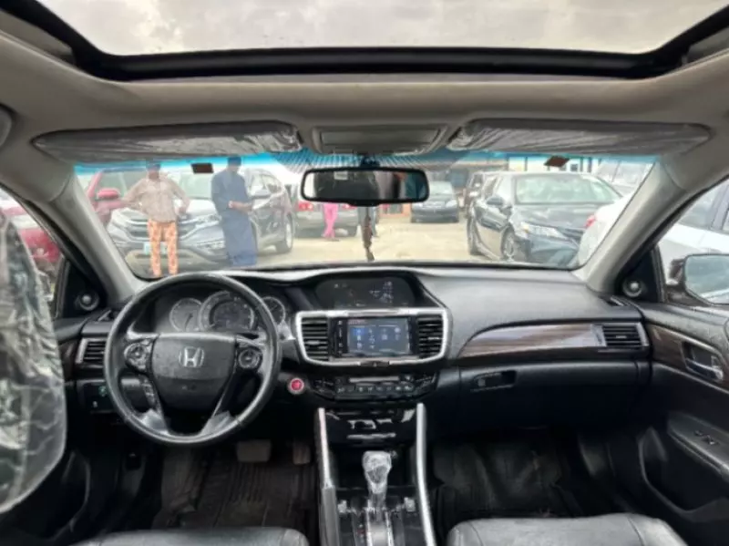 Honda Accord - 2017