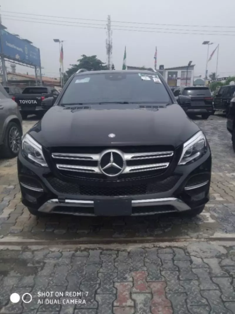 Mercedes-Benz GLE 350   - 2017