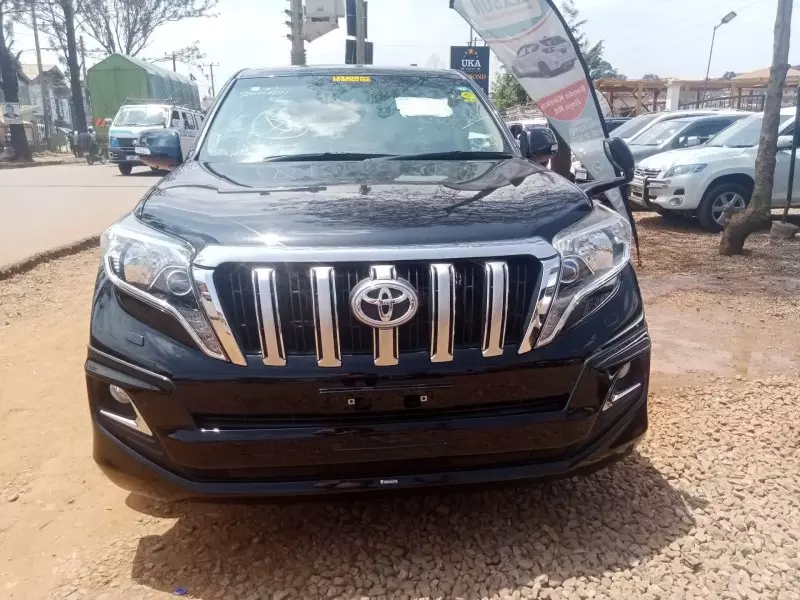 Toyota Landcruiser Prado   - 2017