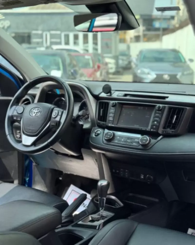 Toyota RAV4   - 2016