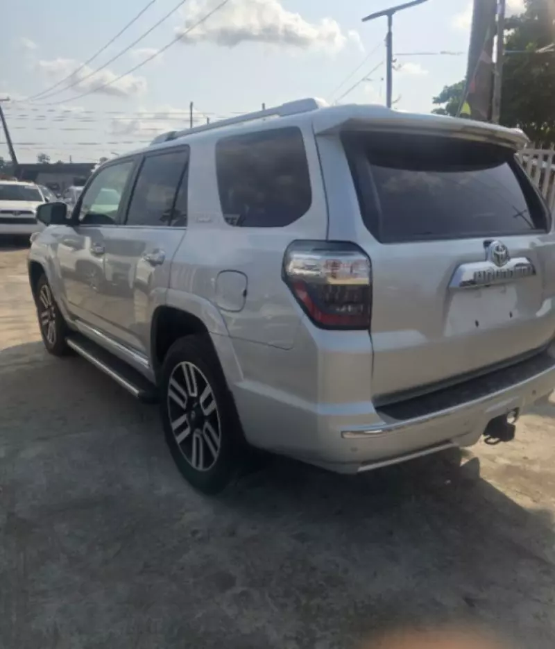 TOYOTA 4Runner   - 2015