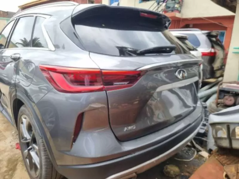 Infiniti Q50   - 2019