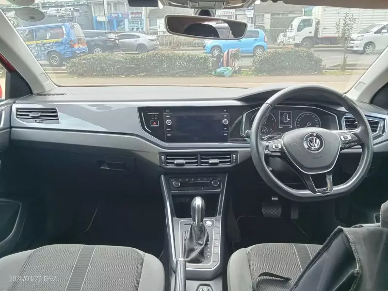 Volkswagen Polo   - 2018