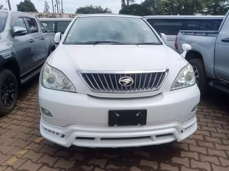 Toyota Harrier   - 2012