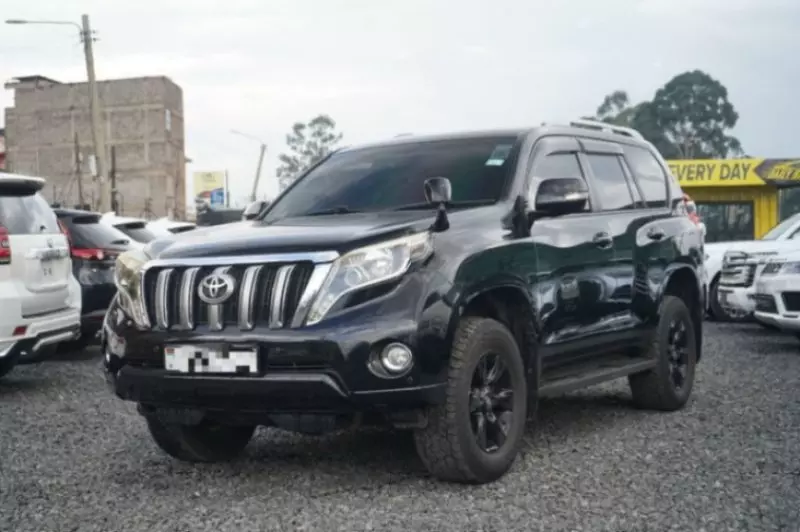 Toyota Landcruiser   - 2015