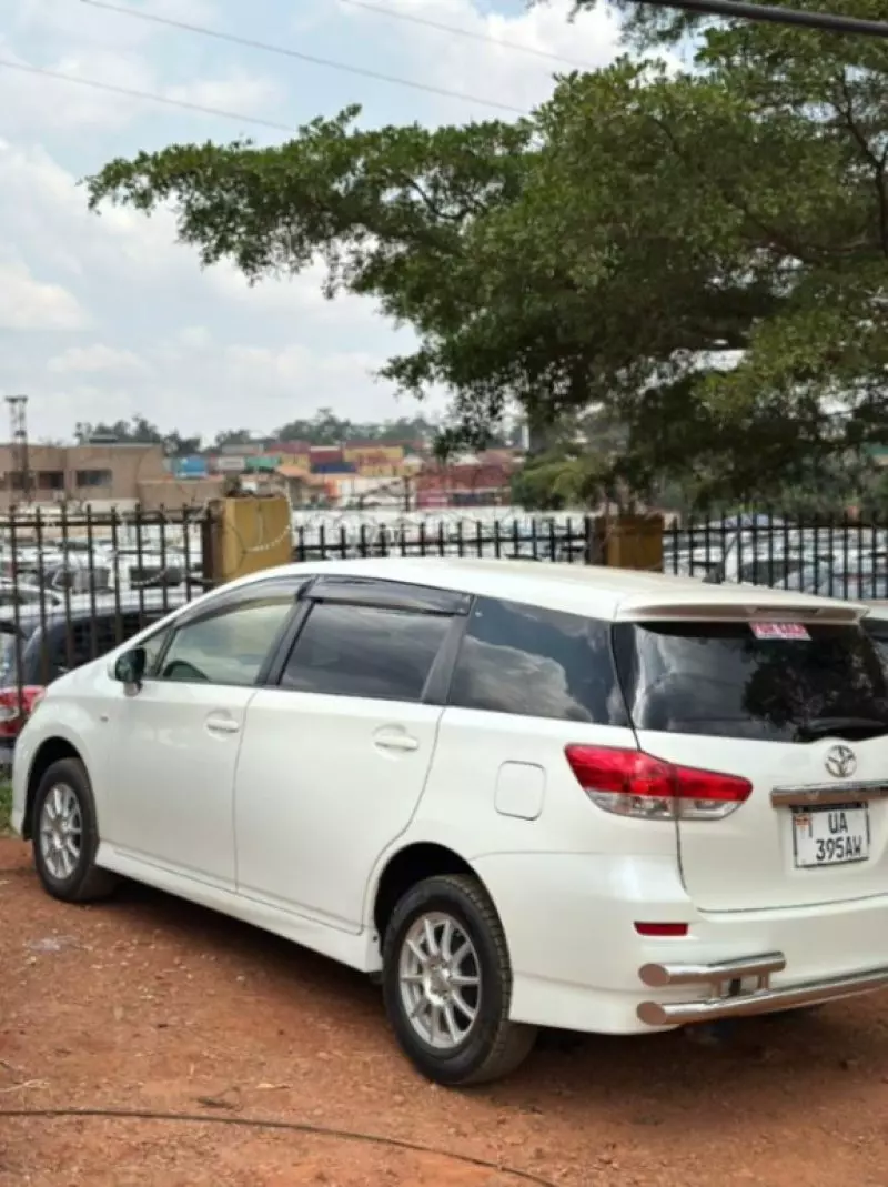 Toyota Wish   - 2014