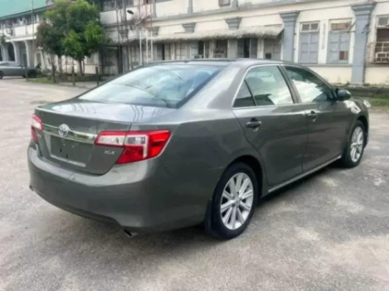 TOYOTA camry   - 2012