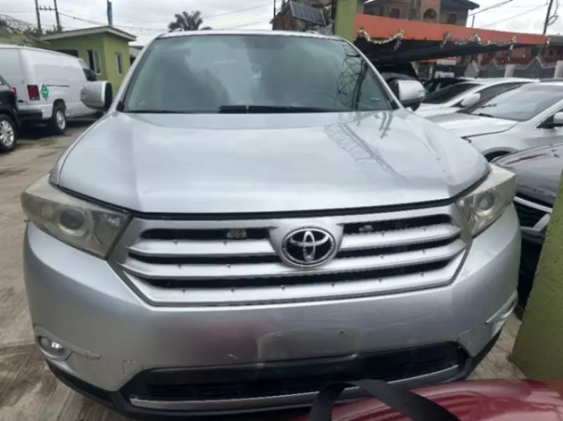 TOYOTA Highlander - 2012