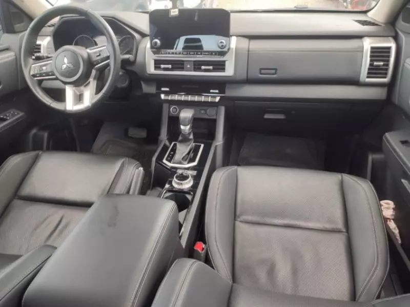 Mitsubishi L200   - 2025