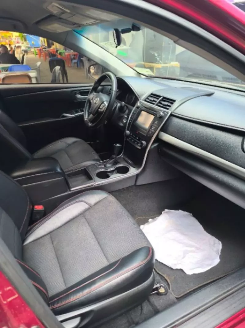 Toyota Camry   - 2017
